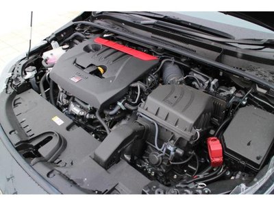 صورة مصغرة 32 لـ 2024 Toyota GR COROLLA