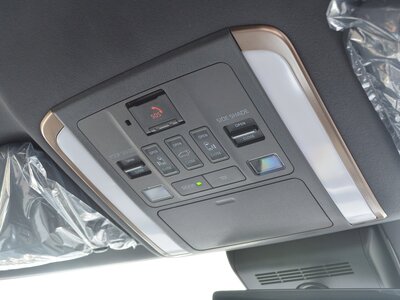 2025 Toyota ALPHARD — фото 76
