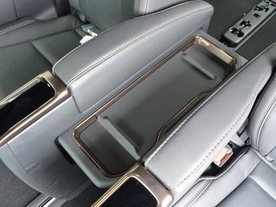 2025 Toyota ALPHARD — фото 135