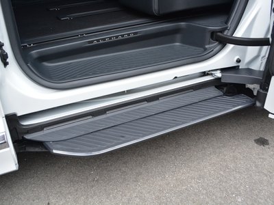 2025 Toyota ALPHARD — фото 11