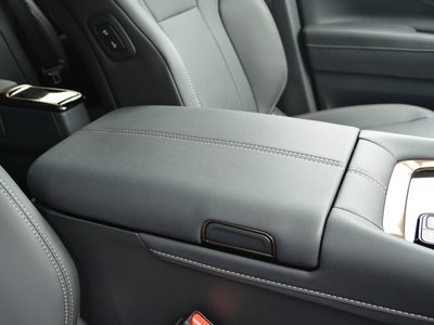 2025 Toyota ALPHARD — фото 85