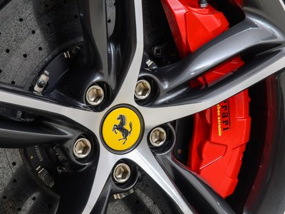 2025 Ferrari 296 GTS 照片 12