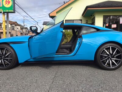 صورة مصغرة 3 لـ 2020 Aston Martin DB11