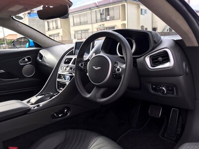 صورة مصغرة 39 لـ 2020 Aston Martin DB11