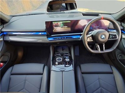 صورة مصغرة 3 لـ 2024 BMW I5