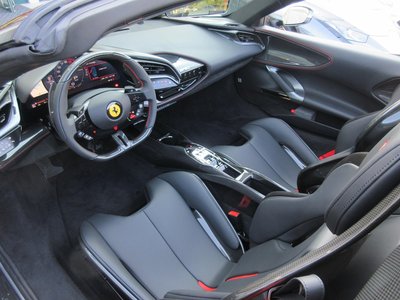 صورة 2 لـ 2025 Ferrari SF90 SPIDER