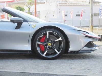 صورة 16 لـ 2025 Ferrari SF90 SPIDER