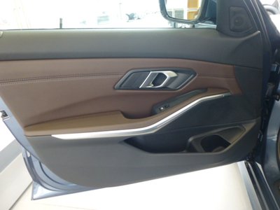 صورة 10 لـ 2026 BMW 3 SERIES