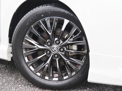 صورة 24 لـ 2023 Toyota VELLFIRE
