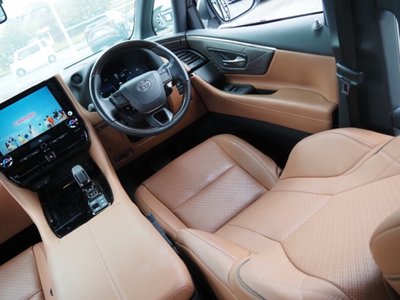 صورة 75 لـ 2023 Toyota VELLFIRE