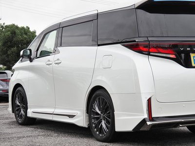 صورة 23 لـ 2023 Toyota VELLFIRE