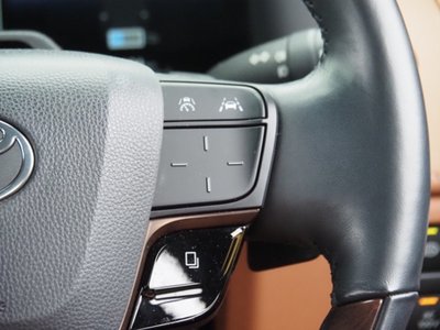 صورة 47 لـ 2023 Toyota VELLFIRE