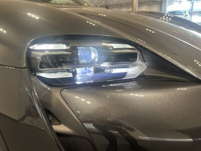 2023 Porsche TAYCAN — миниатюра 5
