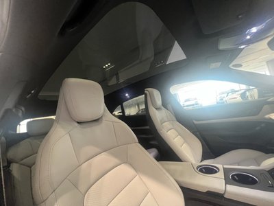 2023 Porsche TAYCAN — миниатюра 11