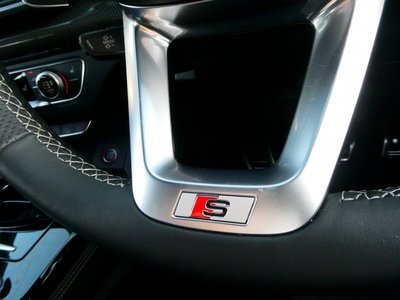 2025 AUDI SQ5 — миниатюра 25