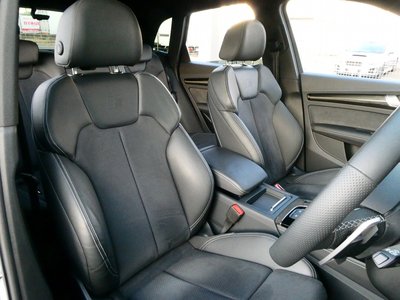 2025 AUDI SQ5 — миниатюра 10