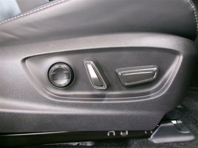 صورة 7 لـ 2025 Toyota CROWN ESTATE