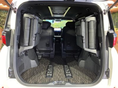 2024 Toyota ALPHARD 照片 35