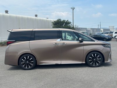 صورة 54 لـ 2025 Toyota ALPHARD