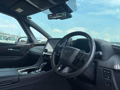 صورة 74 لـ 2025 Toyota ALPHARD