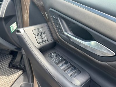 صورة 71 لـ 2025 Toyota ALPHARD