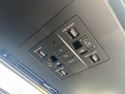 صورة 48 لـ 2025 Toyota ALPHARD