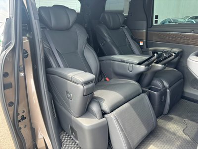 صورة 16 لـ 2025 Toyota ALPHARD