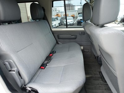 2015 Toyota LAND CRUISER 70 — миниатюра 26