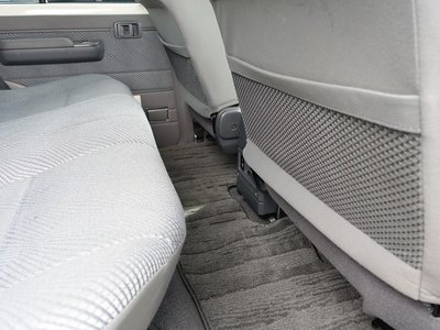 2015 Toyota LAND CRUISER 70 — миниатюра 29