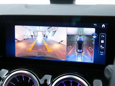 2026 Mercedes-BENZ GLA photo 9