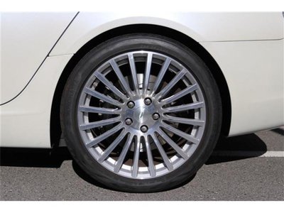صورة مصغرة 6 لـ 2014 Aston Martin RAPIDE