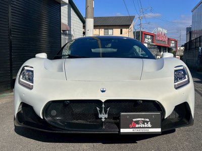 2022 Maserati MC20 photo 2