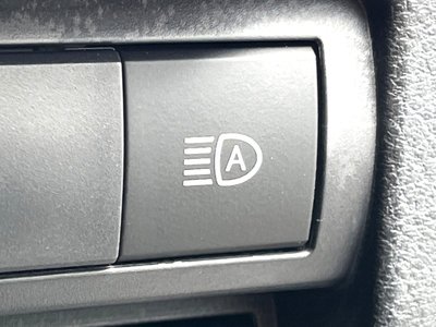 2022 Lexus IS thumbnail 51