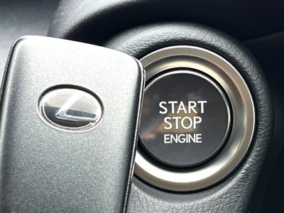 2022 Lexus IS thumbnail 56