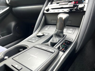 2022 Lexus IS thumbnail 64