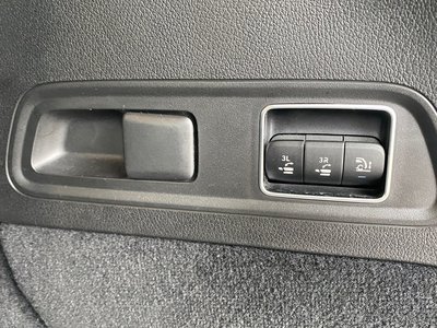 2020 Mercedes-BENZ GLS thumbnail 31