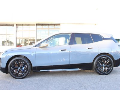 2024 BMW IX — миниатюра 16