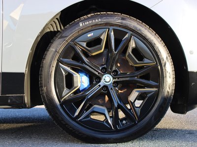 2024 BMW IX — миниатюра 9