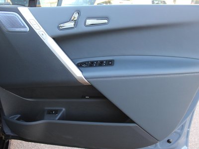 2024 BMW IX — миниатюра 23