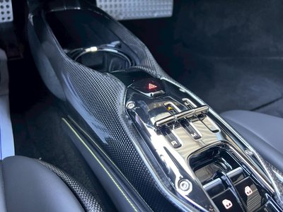 2021 Ferrari SF90 STRADALE — фото 48