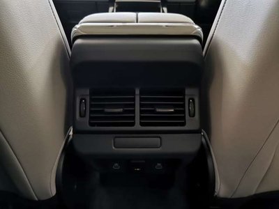 صورة 16 لـ 2025 LAND Rover RANGE ROVER EVOQUE
