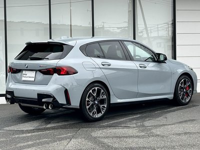 2025 BMW 1 SERIES photo 6