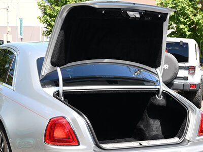 2011 ROLLS-ROYCE GHOST photo 32