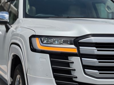 2023 Toyota LAND CRUISER 300 thumbnail 25