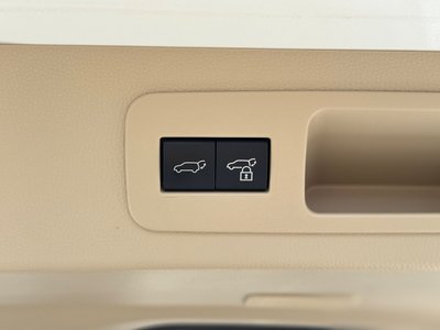 2023 Toyota LAND CRUISER 300 thumbnail 79