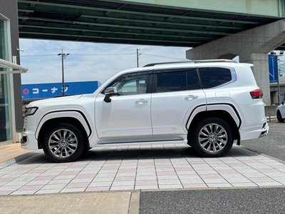 2023 Toyota LAND CRUISER 300 thumbnail 37