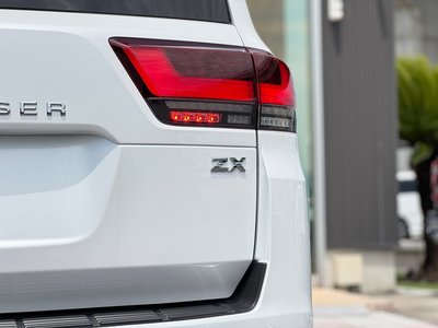 2023 Toyota LAND CRUISER 300 thumbnail 47