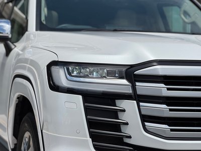 2023 Toyota LAND CRUISER 300 thumbnail 24