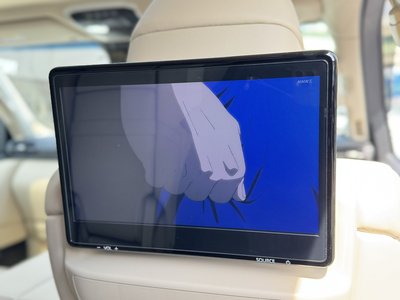 2023 Toyota LAND CRUISER 300 photo 13