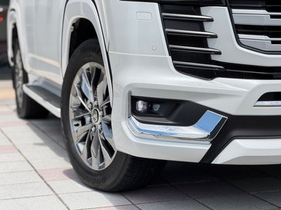 2023 Toyota LAND CRUISER 300 thumbnail 26